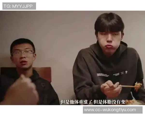 小杨与女友夜宵遭喷引发热议姚明若有自媒体是否也会遭遇同样境遇 小杨与女友夜宵遭喷引发热议姚明若有自媒体是否也会遭遇同样境遇