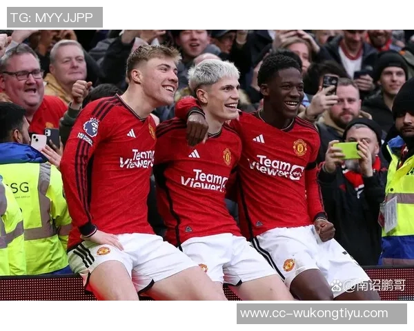 曼联老球迷感叹票价飞涨座位频换心中无奈难再热爱球队 曼联老球迷感叹票价飞涨座位频换心中无奈难再热爱球队